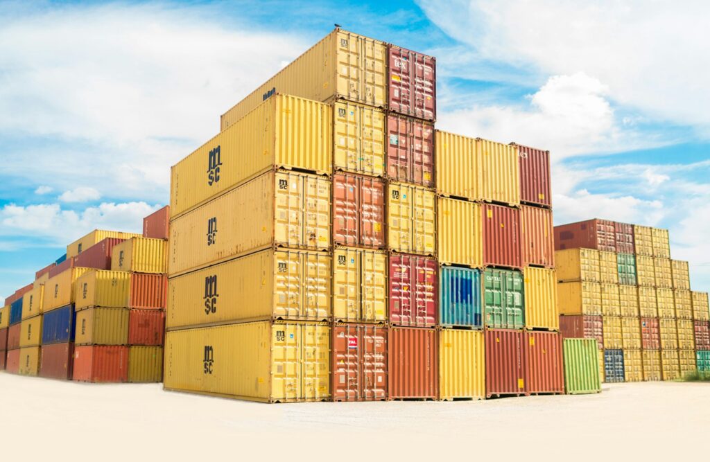 Gestapelte Seefrachtcontainer